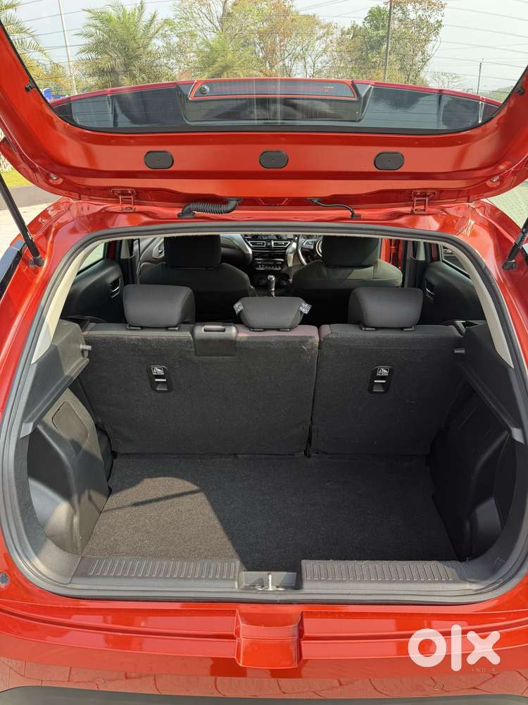 Toyota Urban Cruiser Taisor V 1.0 Petrol Mt, 2024, Petrol