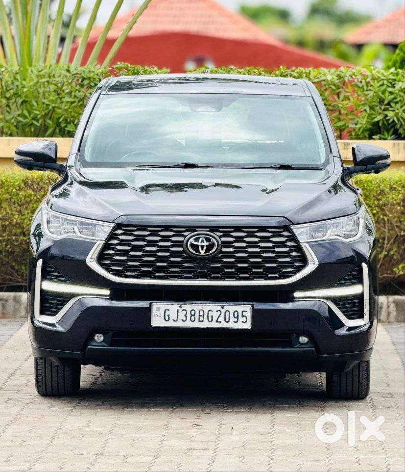 Toyota Innova Hycross 2.0 Zx (o) Hybrid 7 Str, 2024, Petrol