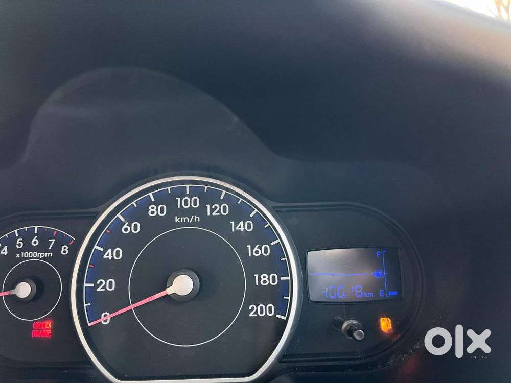 Hyundai I10 Sportz, 2011, Petrol