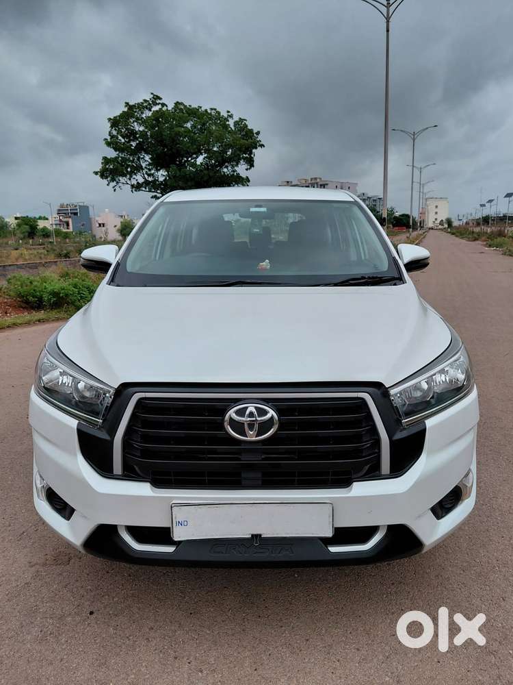 Toyota Innova Crysta 2.4 G Mt, 2023, Diesel