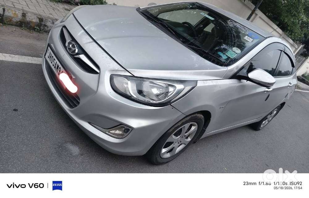 Hyundai Verna Crdi Vgt Sx 1.5, 2012, Petrol