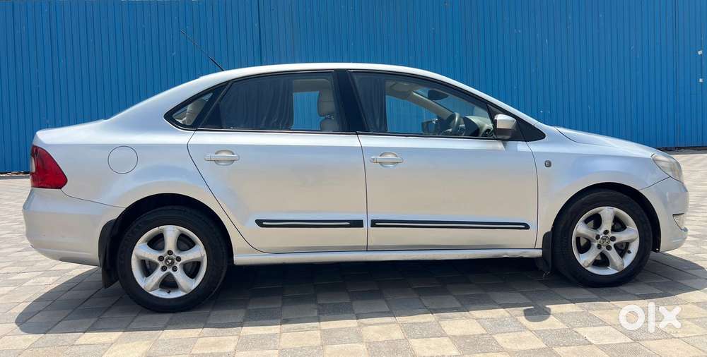 Skoda Rapid Elegance 1.6 Tdi Cr Manual, 2012, Diesel