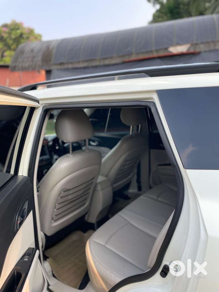 Mahindra Xuv300 W8 Option, 2020, Petrol