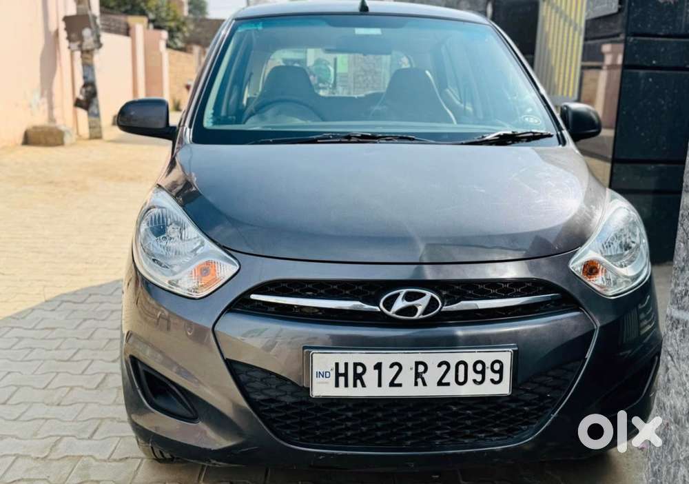 Hyundai I10 Sportz Petrol 2011