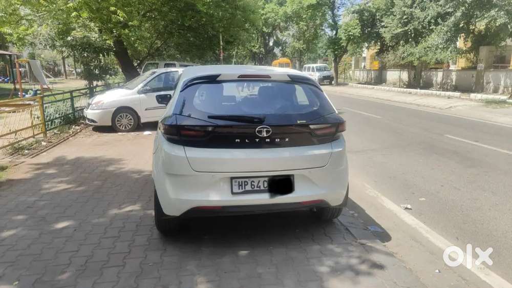 Tata Altroz Petrol 72000 Km Driven