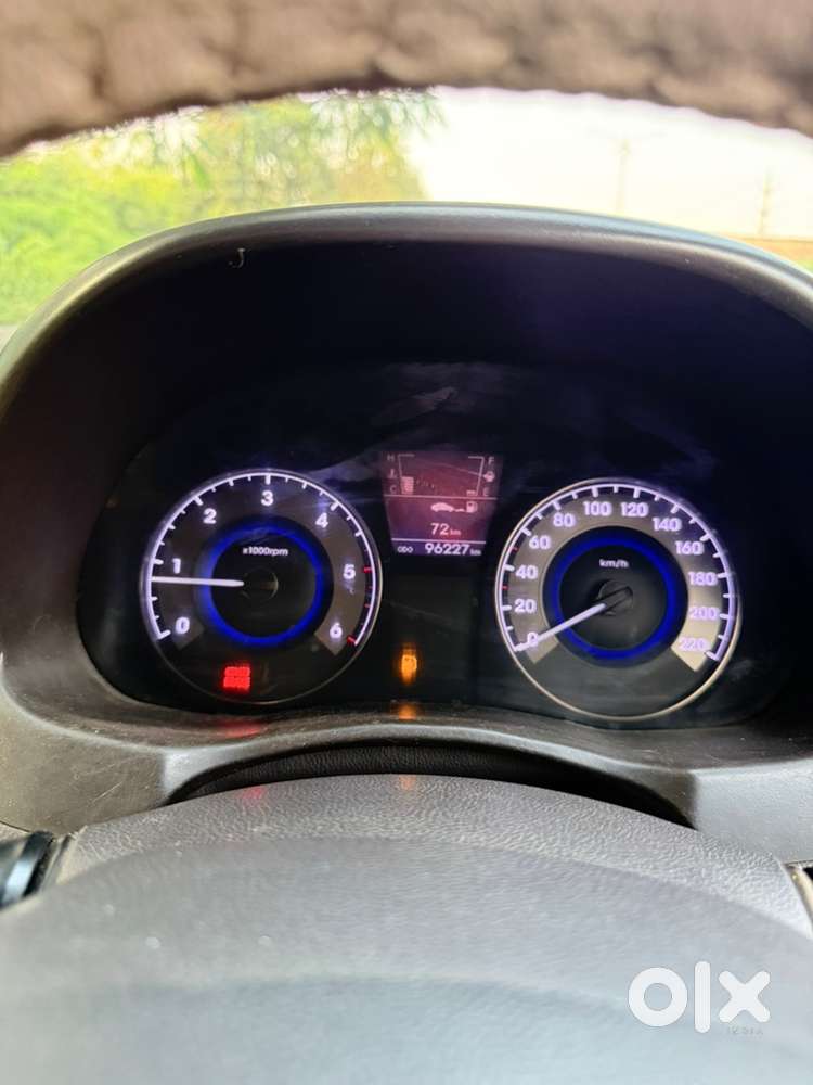 Hyundai Verna Diesel Manual 2012