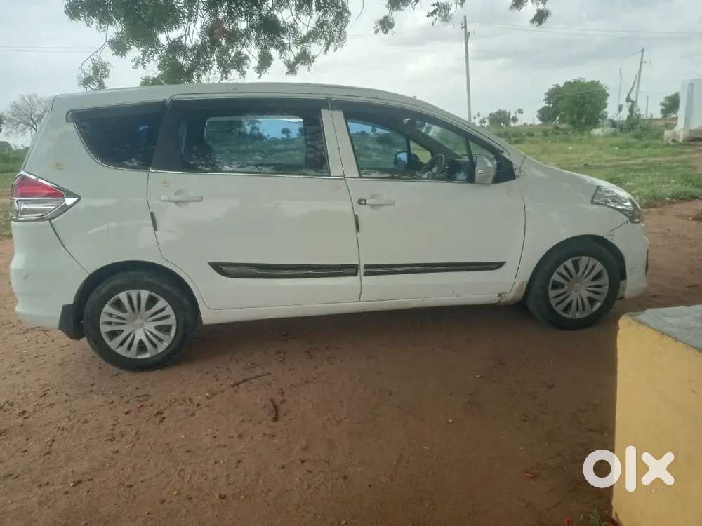 Maruti Suzuki Ertiga 2012 Diesel 230000 Km Driven