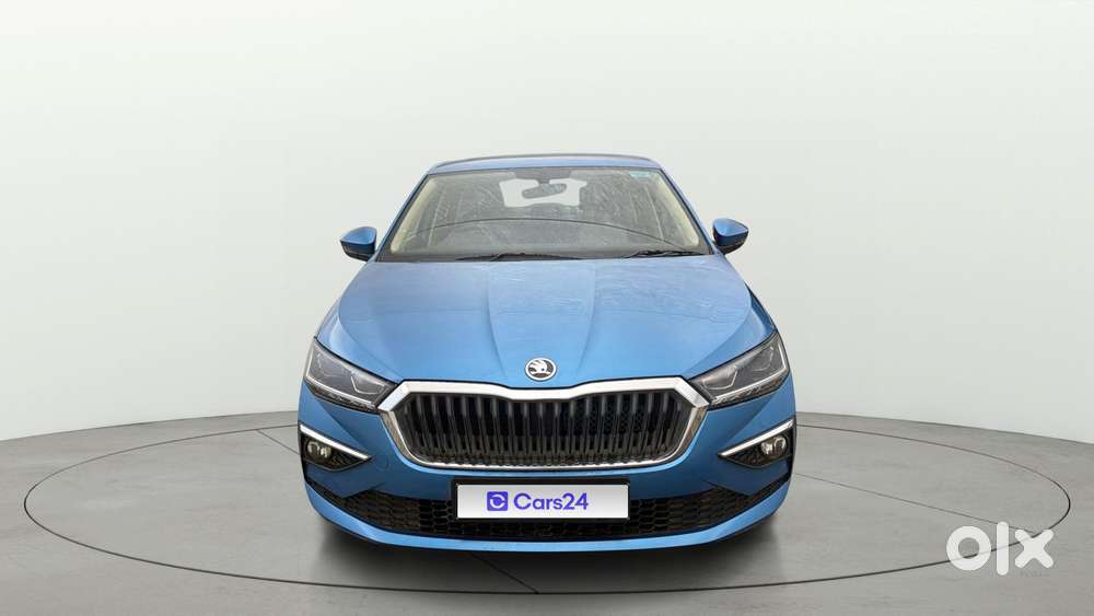 Skoda Slavia Style 1.0l Tsi Mt, 2023, Petrol