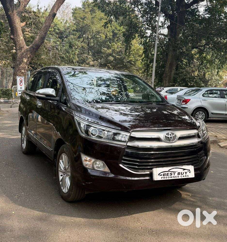 Toyota Innova Crysta 2.8z Automatic, 2017, Diesel