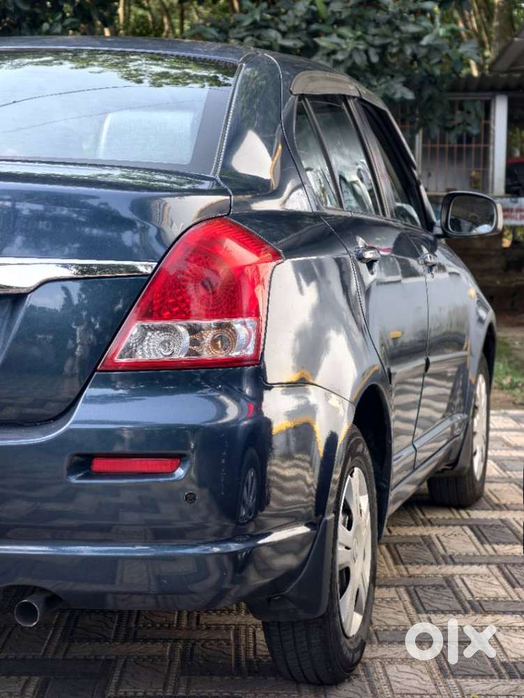 Maruti Suzuki Swift Dzire 1.2 Vxi Bsiv, 2011, Petrol