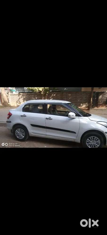 Gari 2016 December Ka Hai 320000 Rate Hai