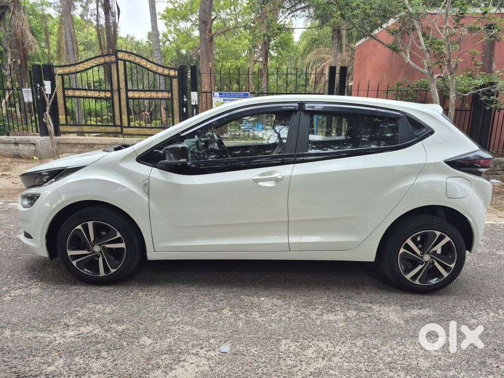 Tata Altroz Xz, 2020, Petrol