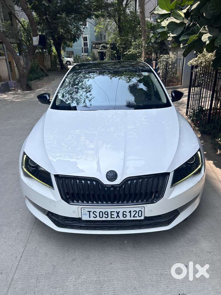 Skoda Superb Lk 1.8 Tsi At, 2017, Petrol