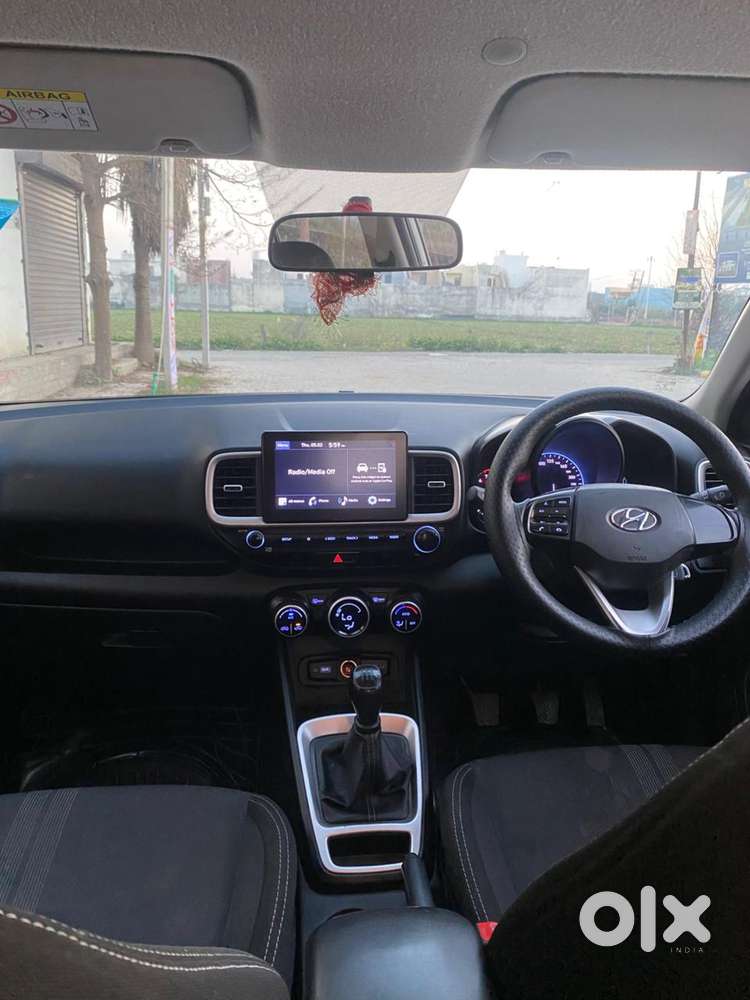 Hyundai Venue 1.2 S Plus, 2022, Petrol