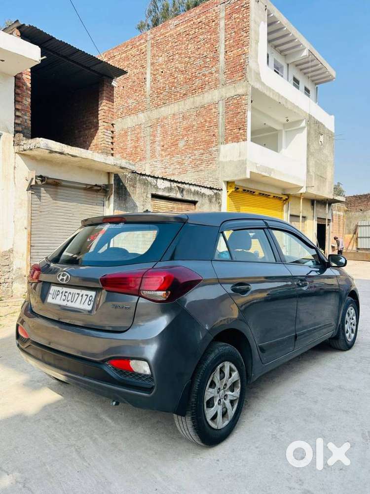 Hyundai I20 Sportz 1.2 Ivt Dual Tone, 2018, Petrol