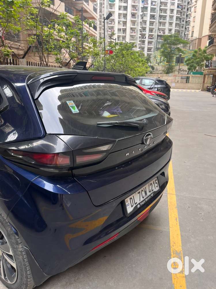 Tata Altroz Petrol 2024