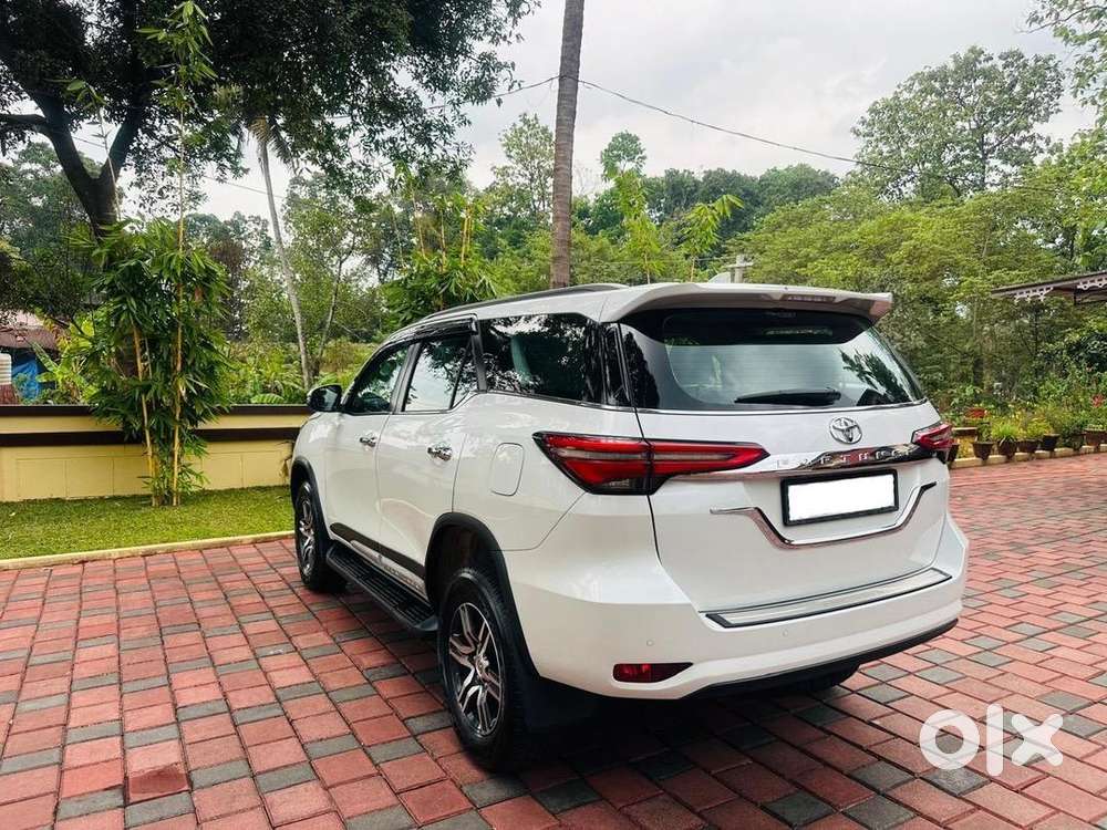 Toyota Fortuner 2022 Diesel 12000 Km Driven