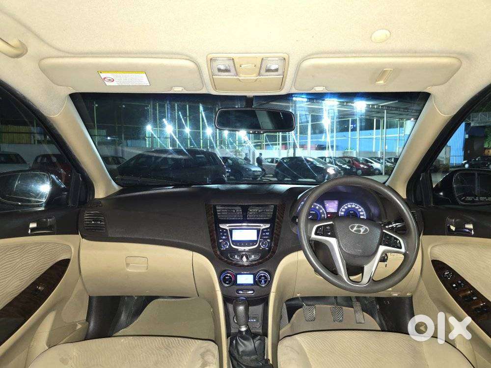 Hyundai Fluidic Verna 1.6 Vtvt Sx, 2011, Petrol