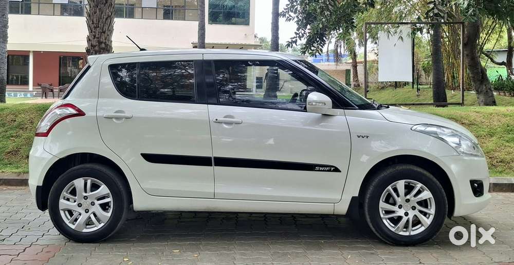 Maruti Suzuki Swift 2011 Zxi (csr)