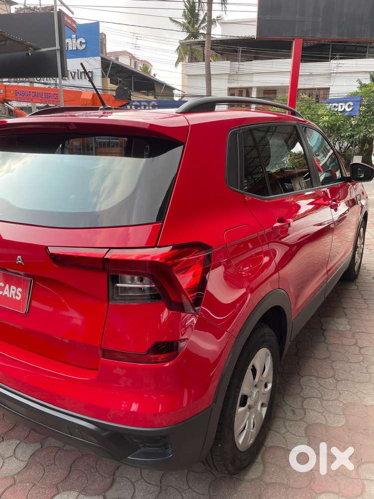 Skoda Kushaq 1.0 Tsi Active, 2022, Petrol