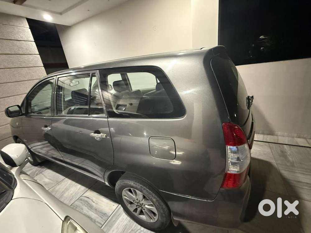 Toyota Innova 2010 Diesel Well Maintained