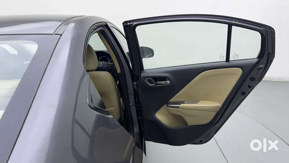 Honda City 1.5 Zx Cvt I-vtec, 2018, Petrol