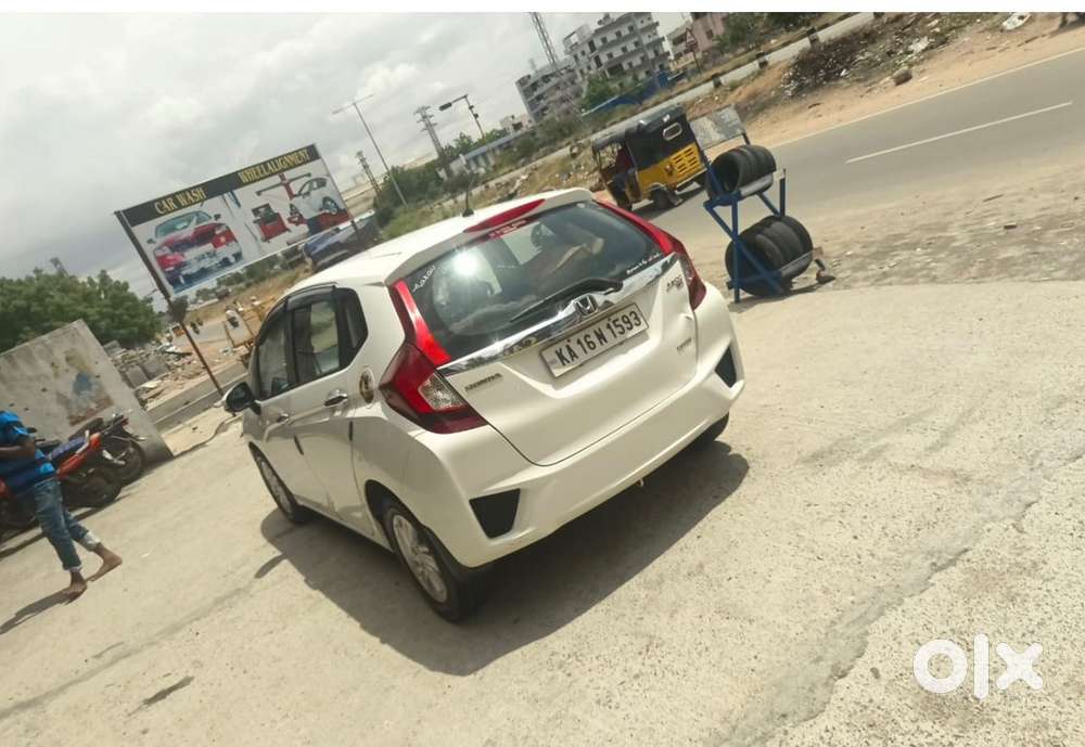 Honda Jazz Diesel Manual 2015 Km Driven