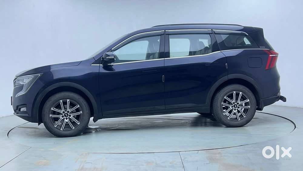 Mahindra Xuv700 2.0 Ax 7 Petrol At Str, 2024, Petrol