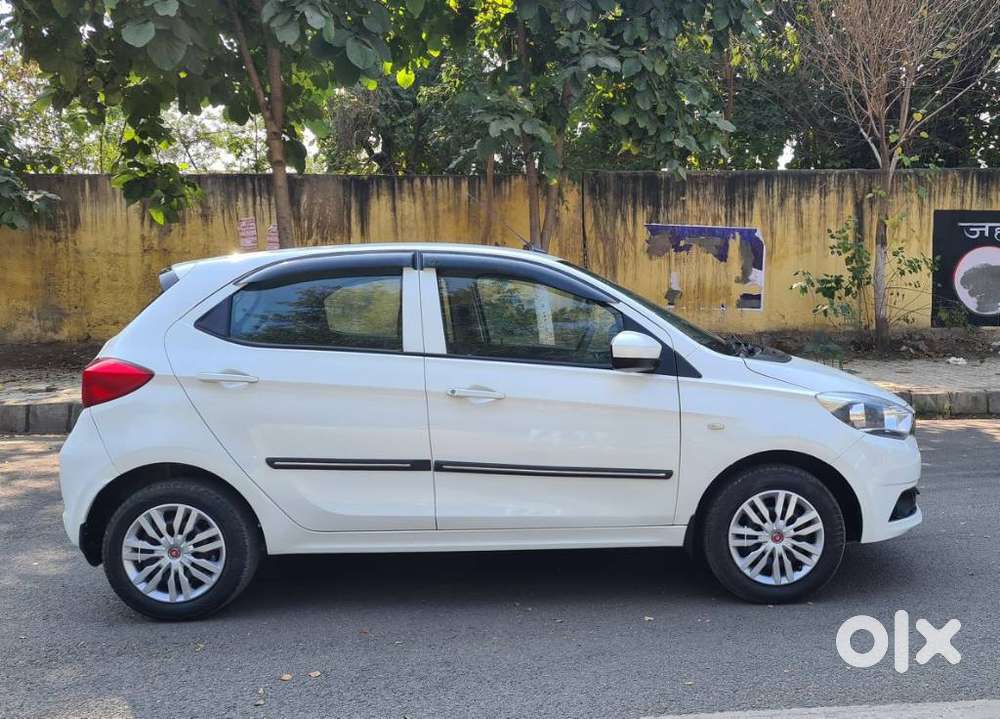 Tata Tiago 1.2 Revotron Xt Option, 2018, Petrol
