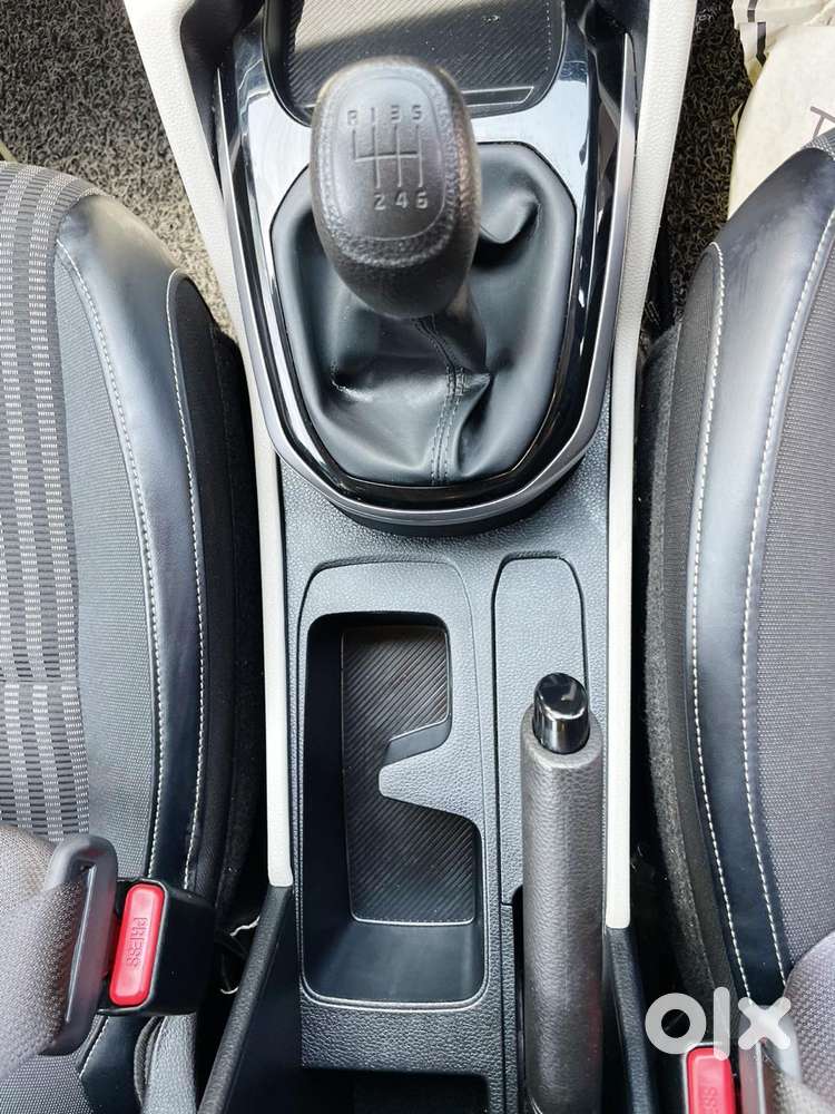 Kia Carens 1.4 Prestige 7 Str, 2023, Petrol