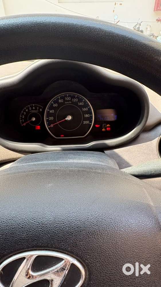 Hyundai I10 Petrol Manual 2013