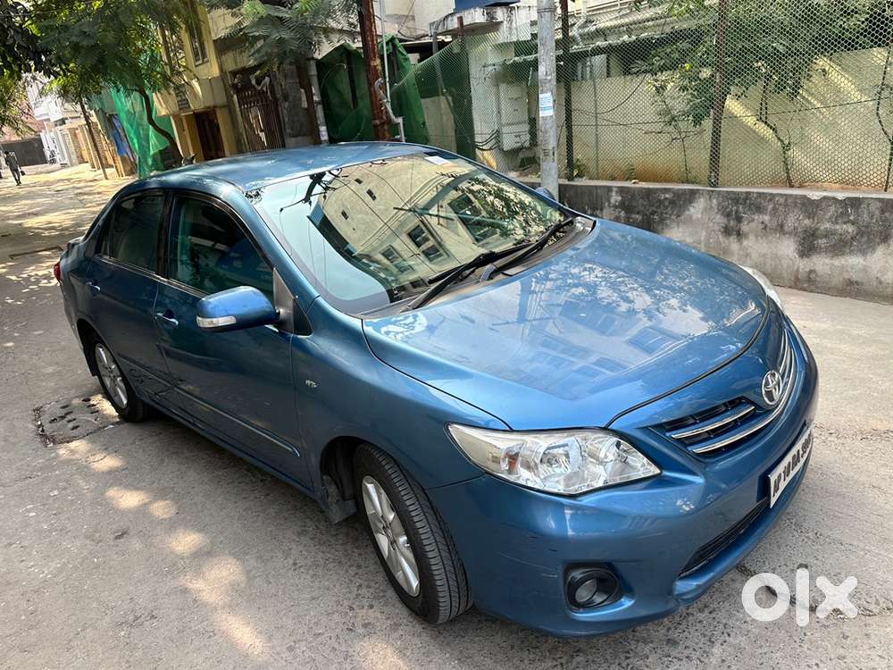 Toyota Corolla Altis 2012