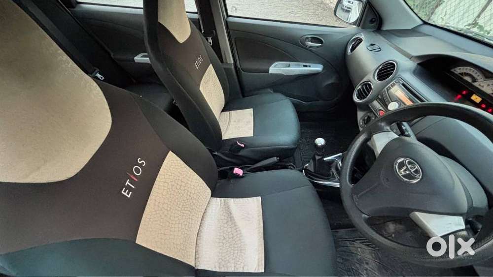 Toyota Etios V Sp, 2012, Petrol