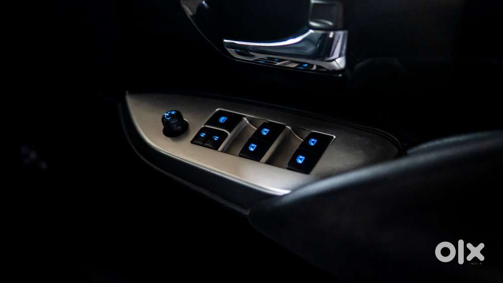 Toyota Innova Crysta 2.4 Vx Mt, 2018, Diesel