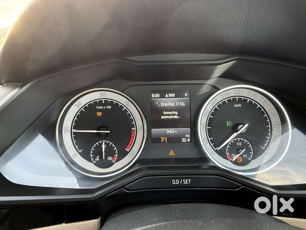 Skoda Superb L&k 2.0 Tdi At, 2019, Diesel