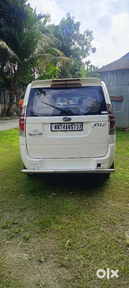 Mahindra Xylo 2015