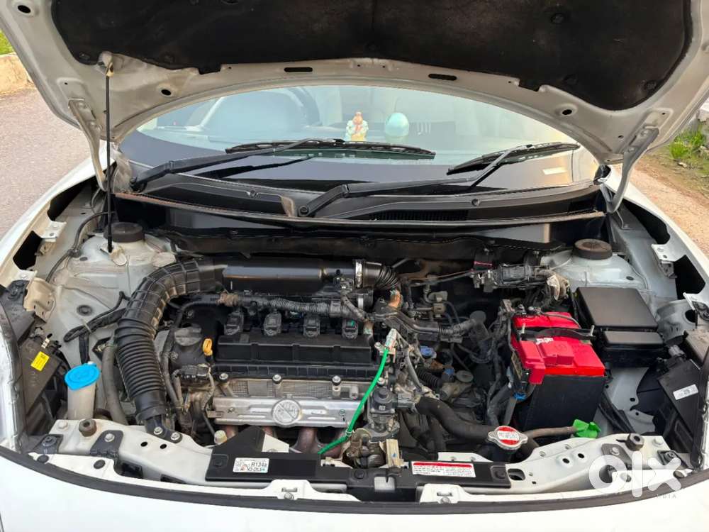 Maruti Suzuki Dzire 1.2 Vxi, 2022, Petrol