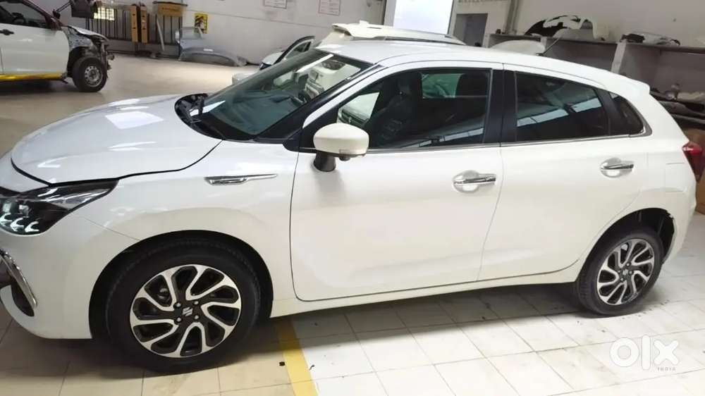Baleno Arctic White