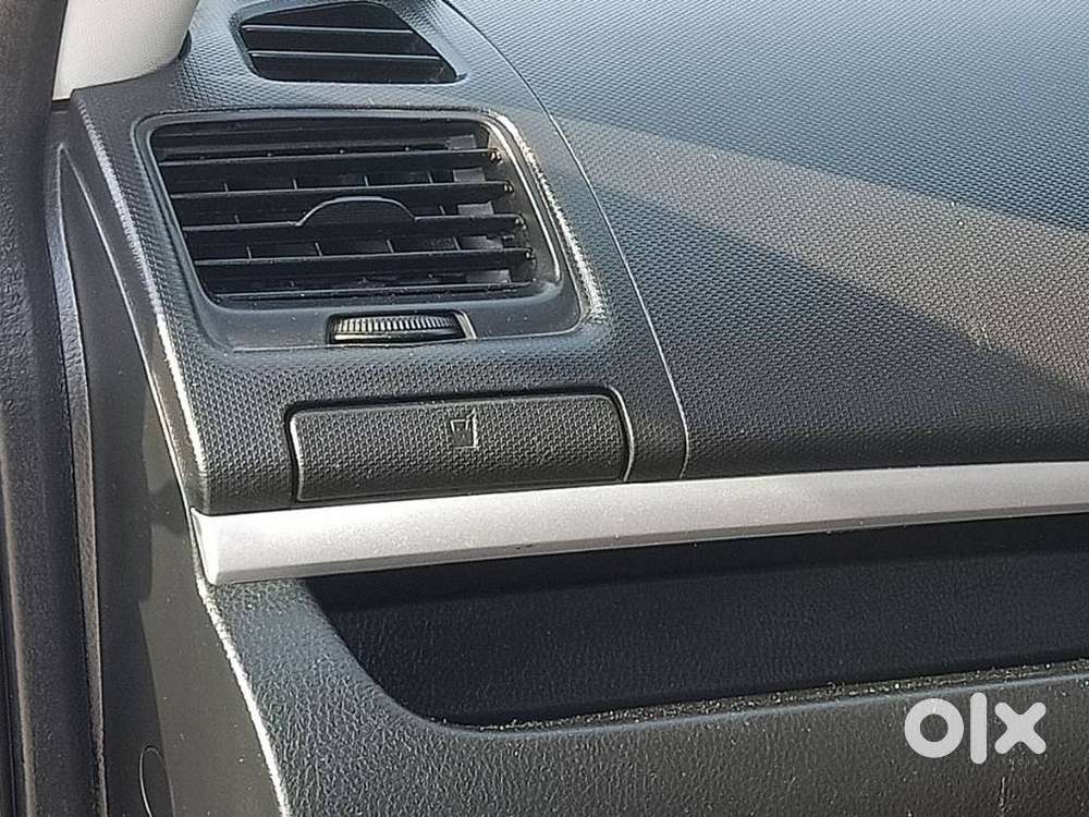 Maruti Suzuki Swift Lxi Optional-o, 2016, Petrol
