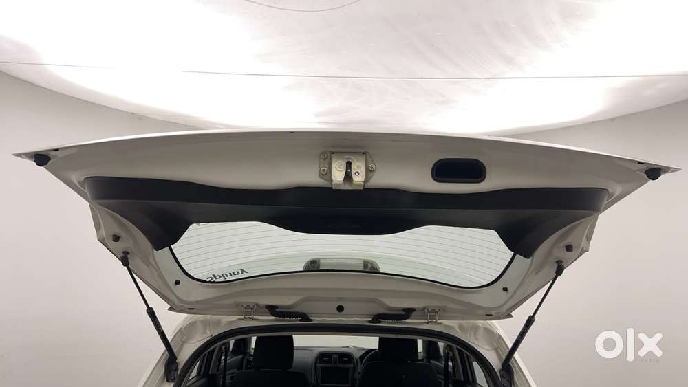 Maruti Suzuki Vitara Brezza 1.5 Zxi At, 2020, Petrol