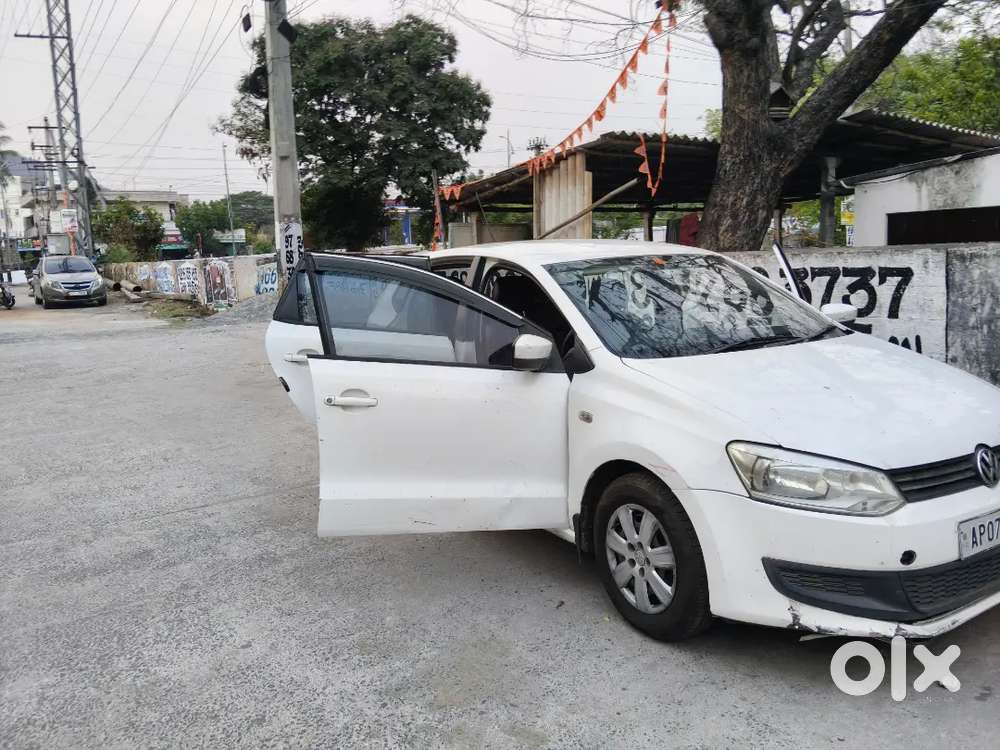 Volkswagen Polo 2012 Petrol 130000 Km Driven