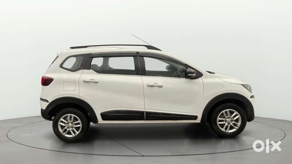 Renault Triber Rxt, 2024, Petrol