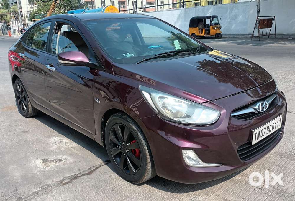 Hyundai Verna Fluidic 1.6 Vtvt Sx, 2011, Petrol