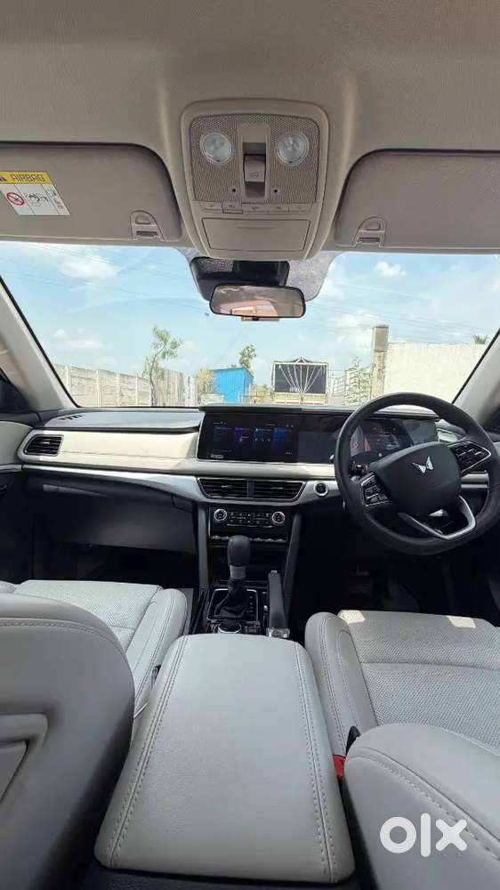 Mahindra Xuv700 Diesel Auto 2025