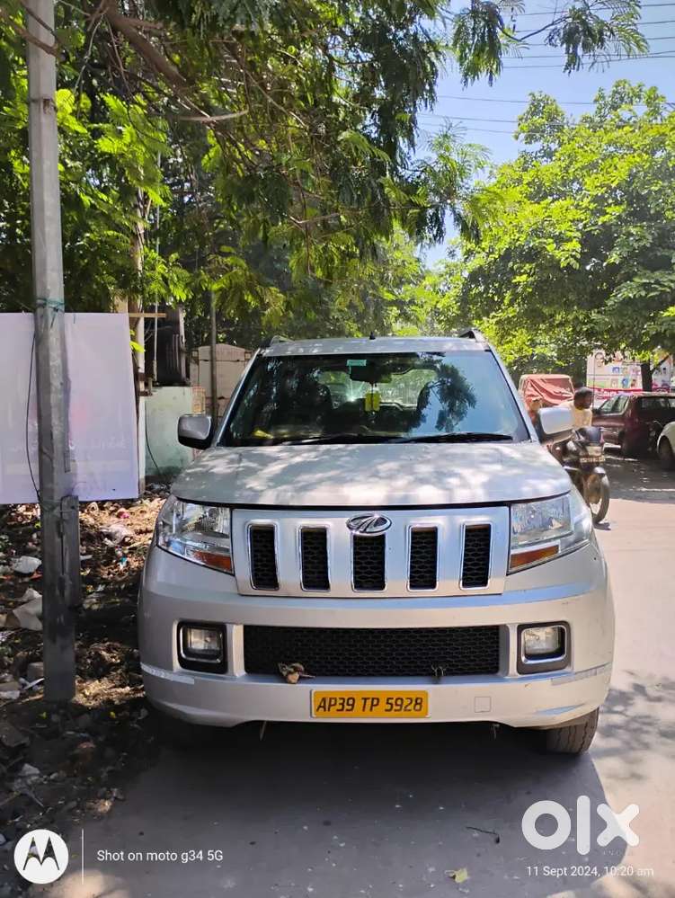 Mahindra Tuv 300 2017