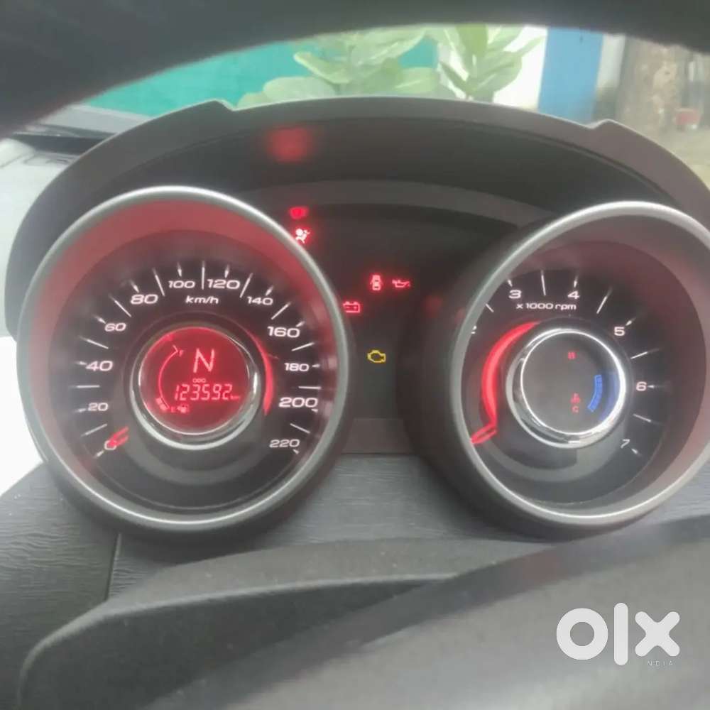 Mahindra Xuv500 2.2 W7 2013
