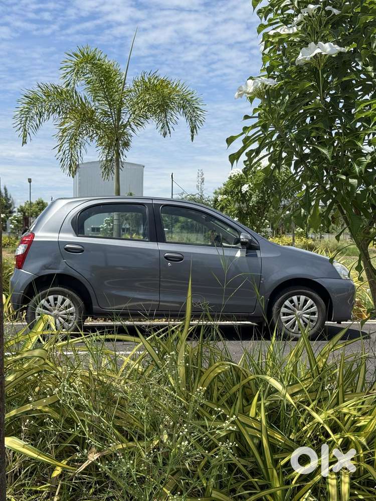 Toyota Etios Liva 2014-2016 V, 2014, Petrol
