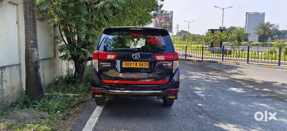 Toyota Innova Crysta 2022 Diesel 127000 Km Driven