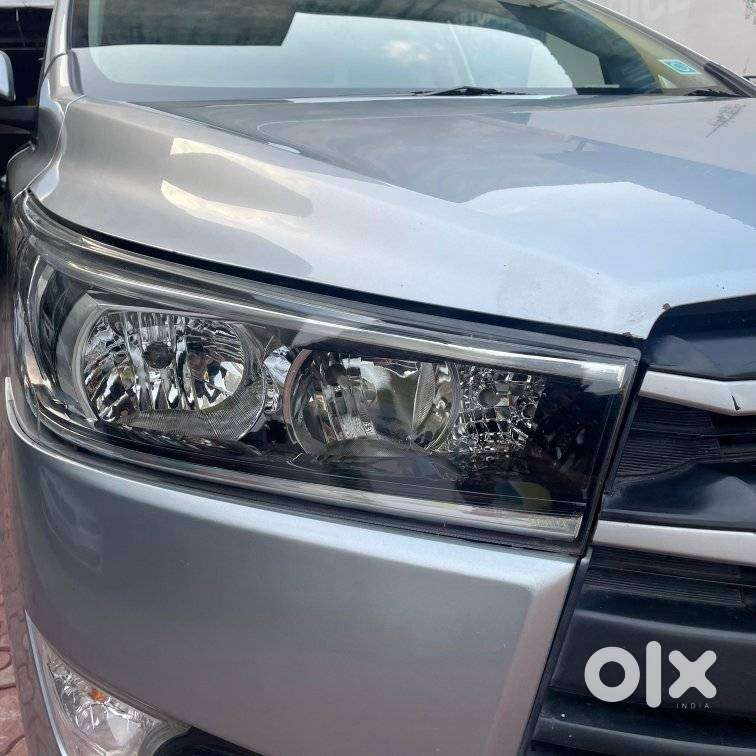 Toyota Innova Crysta 2.4 G Mt 8s, 2016, Diesel