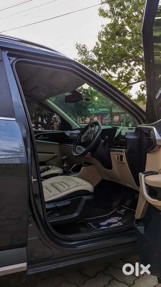 2023 Kia Carens Diesel Luxury Plus Imt 7-seater (38k Km, Top End)

Des